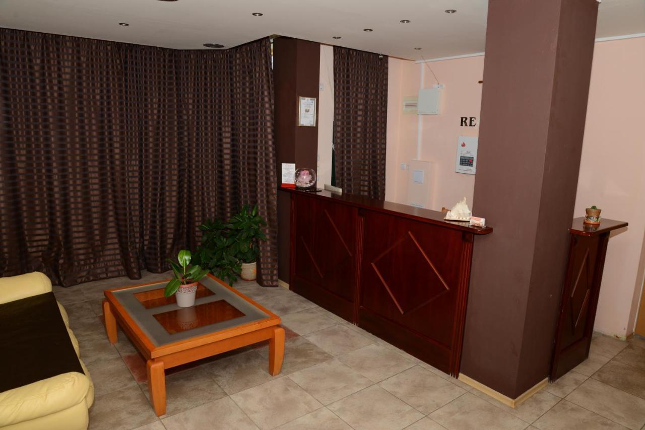 Hotel Riviera Ravda Kültér fotó