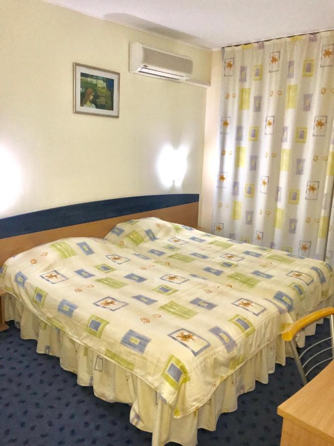 Hotel Riviera Ravda Kültér fotó
